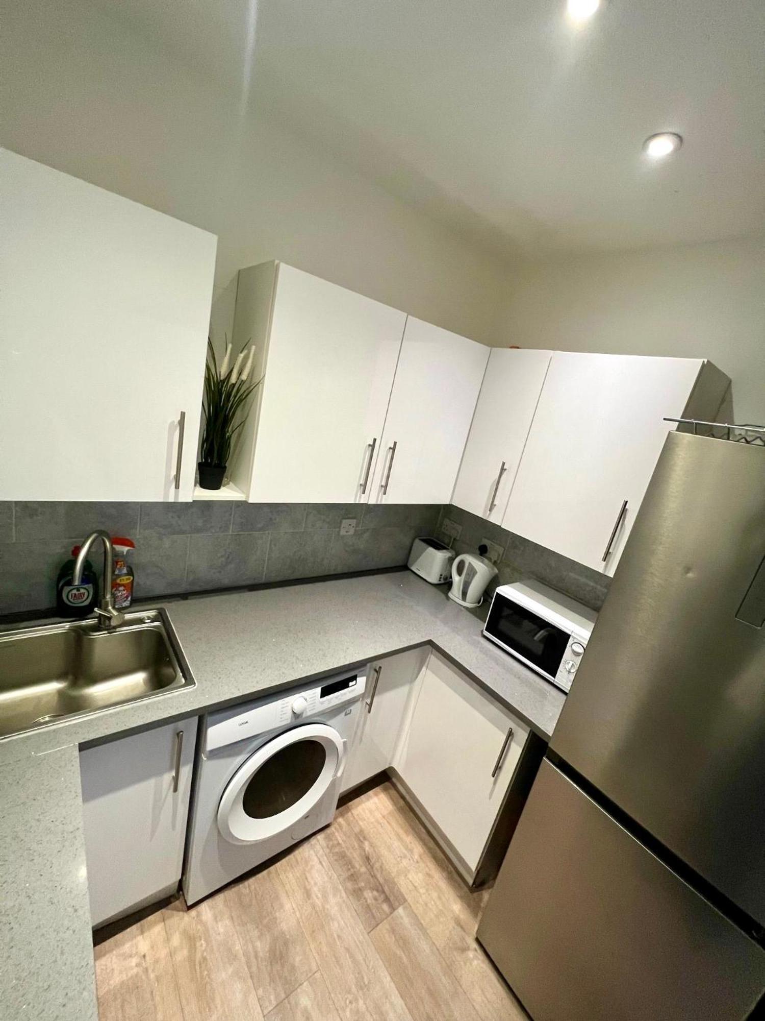 Spacious 3 Bedroom Flat In Kings Cross, St 159 London Exterior photo